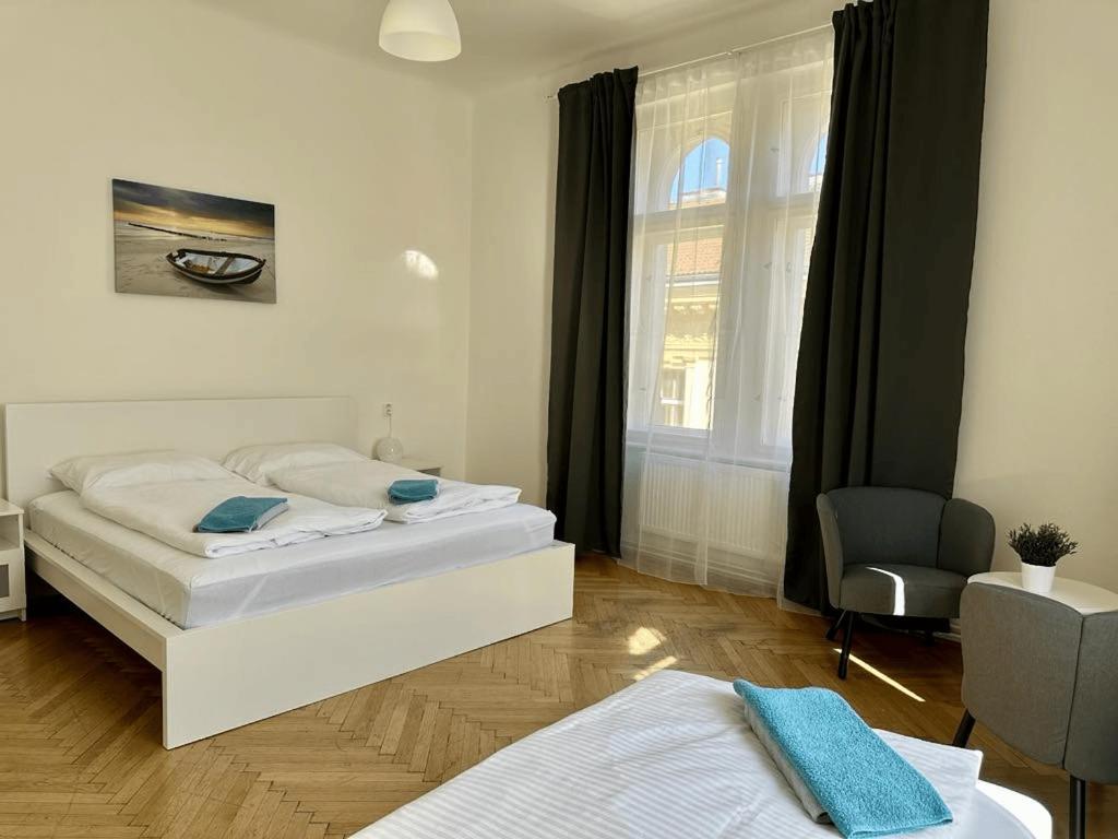 Welcome & Praguecentre Hostal