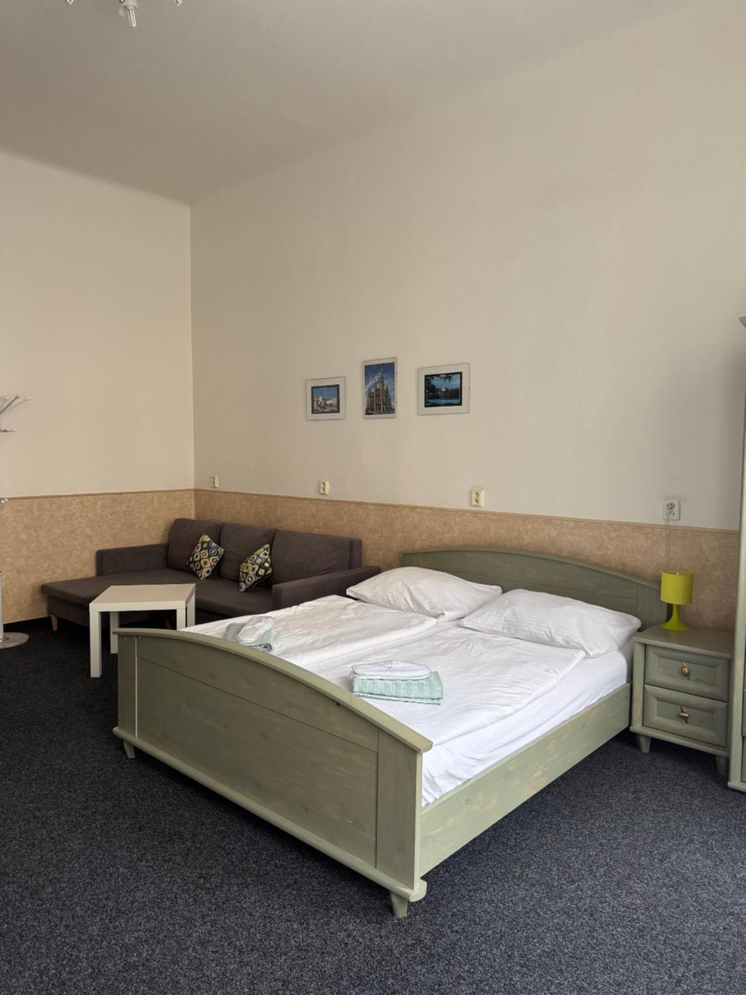 Hostal Welcome & Praguecentre *